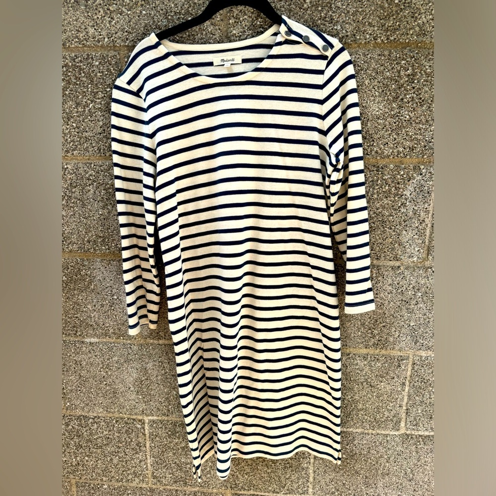 Medium made well sweater dress with cute button details